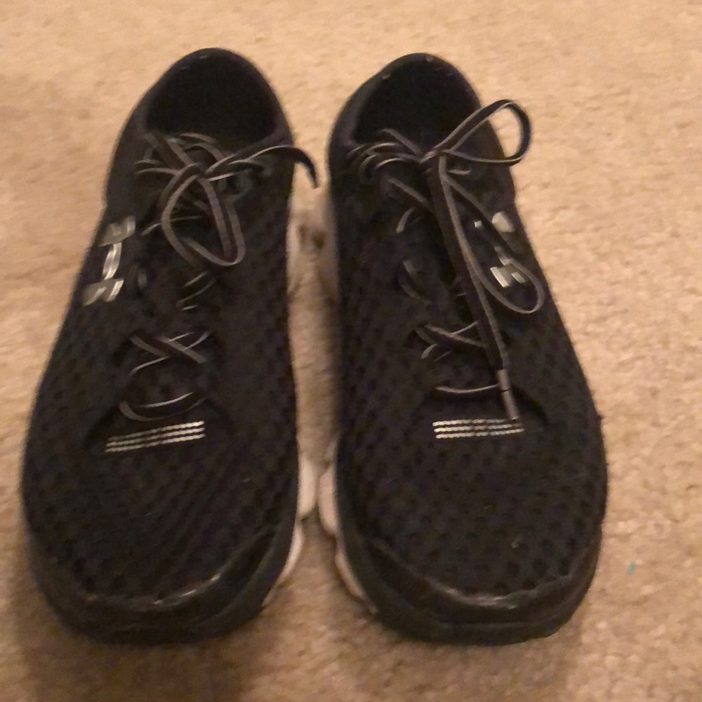 Under Armour Sneakers